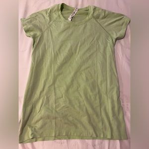 Rare lululemon creamy mint swiftly tech
